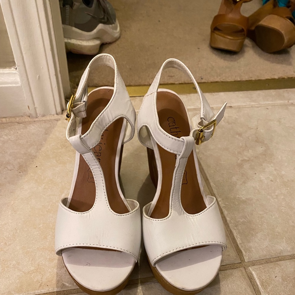 White Cathy jean wedges